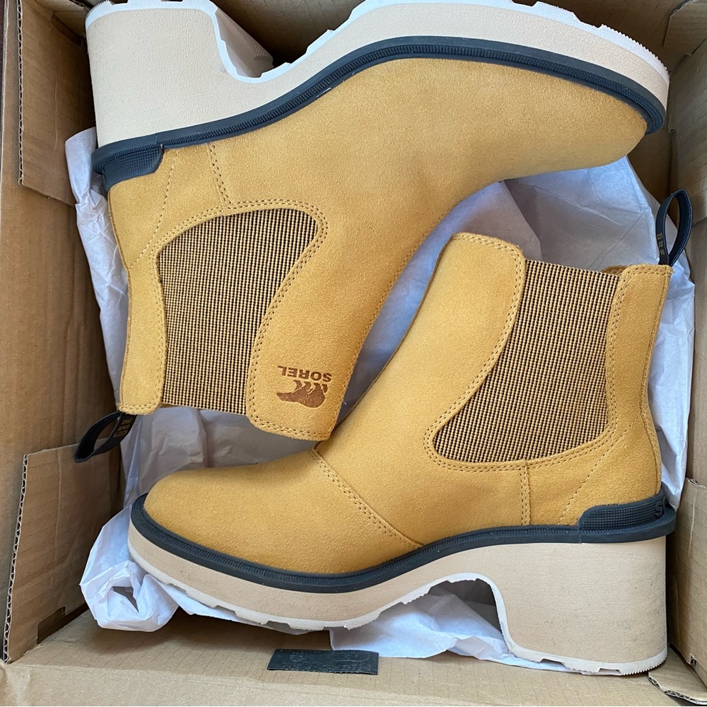 Sorel - Hi-Line Chelsea Boots in Geo Yellow (Worn Once)